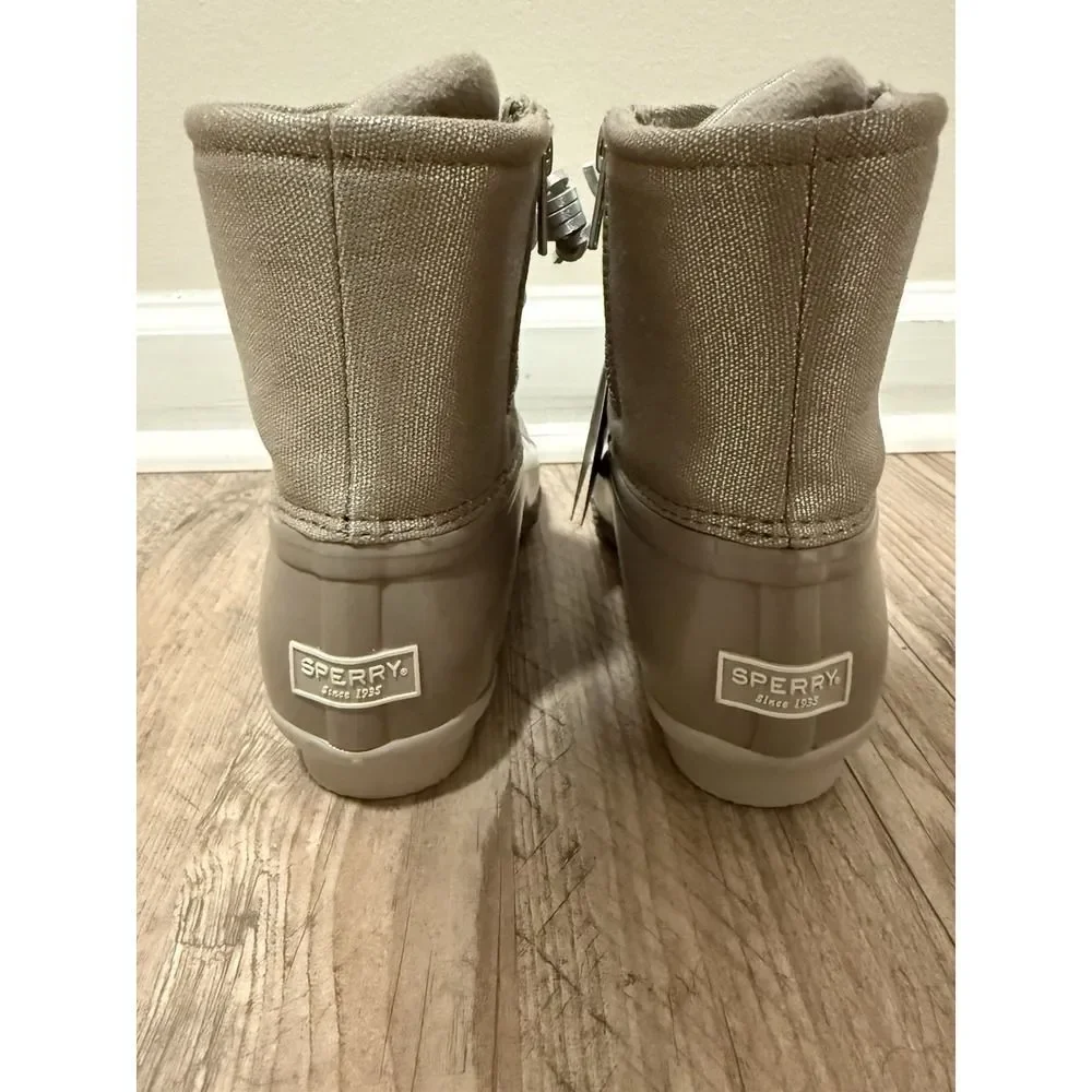 Sperry Women's Saltwater duck boots. Tan.Glitter canvas upper. Sz 7.5. NWT
